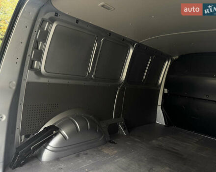 Серый Фольксваген Transporter, объемом двигателя 2 л и пробегом 207 тыс. км за 24950 $, фото 159 на Automoto.ua