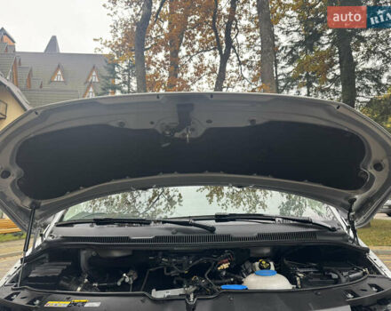 Серый Фольксваген Transporter, объемом двигателя 2 л и пробегом 207 тыс. км за 24950 $, фото 168 на Automoto.ua