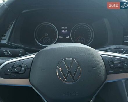 Серый Фольксваген Transporter, объемом двигателя 2 л и пробегом 21 тыс. км за 49500 $, фото 1 на Automoto.ua