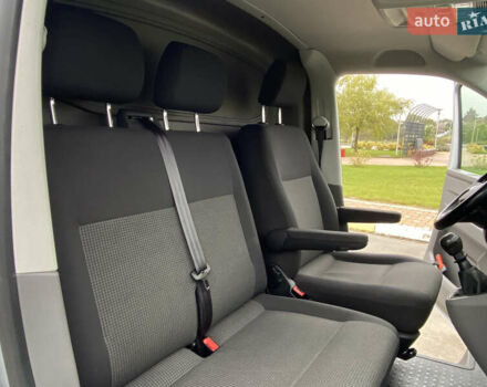Серый Фольксваген Transporter, объемом двигателя 1.97 л и пробегом 165 тыс. км за 23900 $, фото 19 на Automoto.ua