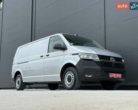 Серый Фольксваген Transporter, объемом двигателя 2 л и пробегом 199 тыс. км за 25999 $, фото 26 на Automoto.ua
