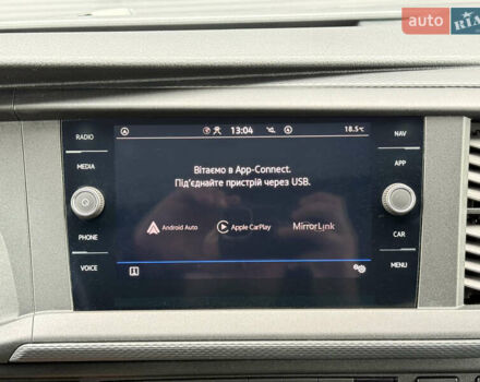 Серый Фольксваген Transporter, объемом двигателя 2 л и пробегом 199 тыс. км за 25999 $, фото 62 на Automoto.ua