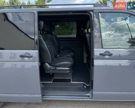 Серый Фольксваген Transporter, объемом двигателя 2 л и пробегом 177 тыс. км за 39499 $, фото 29 на Automoto.ua