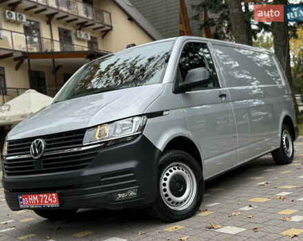Серый Фольксваген Transporter, объемом двигателя 2 л и пробегом 207 тыс. км за 24950 $, фото 1 на Automoto.ua
