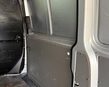 Сірий Фольксваген Transporter, об'ємом двигуна 1.97 л та пробігом 205 тис. км за 25300 $, фото 78 на Automoto.ua
