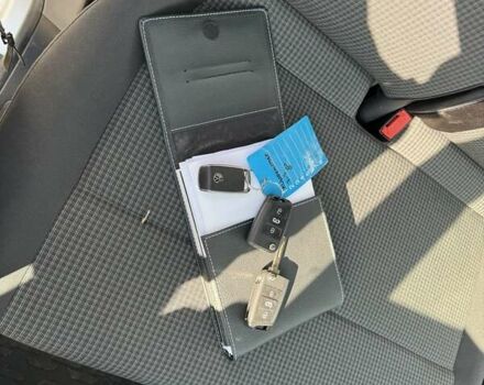 Сірий Фольксваген Transporter, об'ємом двигуна 1.97 л та пробігом 206 тис. км за 30700 $, фото 11 на Automoto.ua