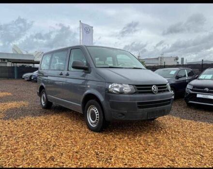 Серый Фольксваген Transporter, объемом двигателя 2 л и пробегом 219 тыс. км за 21000 $, фото 1 на Automoto.ua