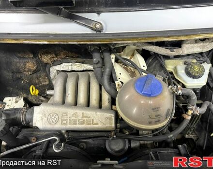 Серый Фольксваген Transporter, объемом двигателя 2.4 л и пробегом 0 тыс. км за 4900 $, фото 4 на Automoto.ua