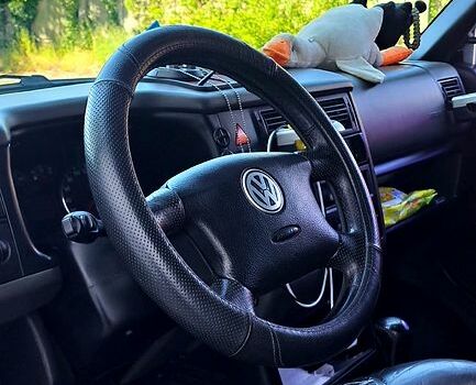 Серый Фольксваген Transporter, объемом двигателя 2.5 л и пробегом 368 тыс. км за 10400 $, фото 7 на Automoto.ua