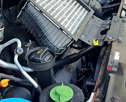 Серый Фольксваген Transporter, объемом двигателя 2.5 л и пробегом 368 тыс. км за 10400 $, фото 1 на Automoto.ua