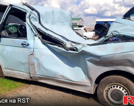 Фольксваген Transporter 2005 в Киеве на Automoto.ua Серый Фольксваген Transporter, объемом двигателя 2.5 л и пробегом 340 тыс. км за 2300 $, фото 3 на Automoto.ua