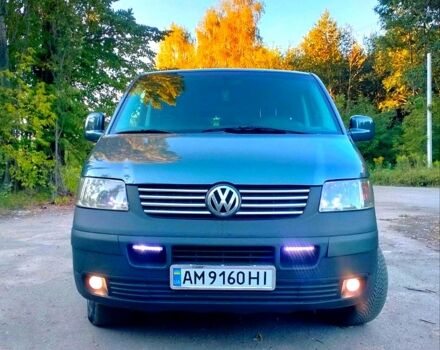 Серый Фольксваген Transporter, объемом двигателя 2.5 л и пробегом 280 тыс. км за 8500 $, фото 2 на Automoto.ua