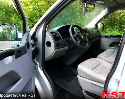 Серый Фольксваген Transporter, объемом двигателя 2.5 л и пробегом 265 тыс. км за 8800 $, фото 7 на Automoto.ua