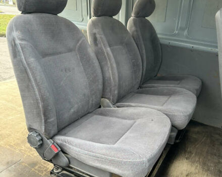 Серый Фольксваген Transporter, объемом двигателя 2.5 л и пробегом 305 тыс. км за 9800 $, фото 12 на Automoto.ua