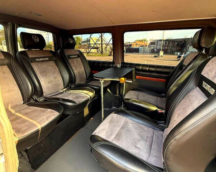 Серый Фольксваген Transporter, объемом двигателя 2.5 л и пробегом 300 тыс. км за 8750 $, фото 9 на Automoto.ua