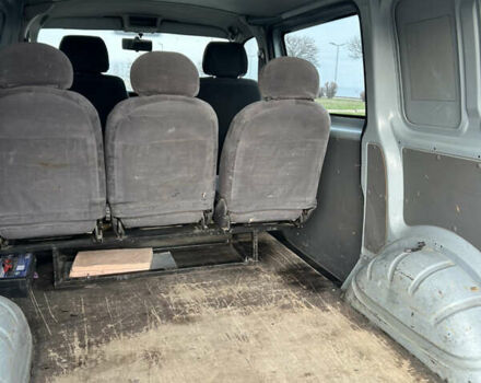 Серый Фольксваген Transporter, объемом двигателя 2.5 л и пробегом 305 тыс. км за 9800 $, фото 11 на Automoto.ua