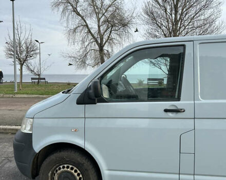 Серый Фольксваген Transporter, объемом двигателя 2.5 л и пробегом 305 тыс. км за 9800 $, фото 6 на Automoto.ua