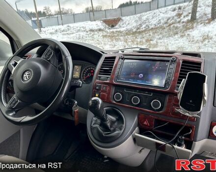 Серый Фольксваген Transporter, объемом двигателя 2 л и пробегом 280 тыс. км за 12700 $, фото 5 на Automoto.ua