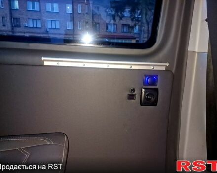Серый Фольксваген Transporter, объемом двигателя 20 л и пробегом 260 тыс. км за 17999 $, фото 9 на Automoto.ua