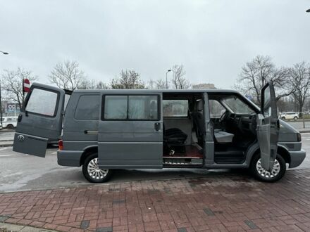 Сірий Фольксваген Transporter, об'ємом двигуна 0 л та пробігом 267 тис. км за 3950 $, фото 1 на Automoto.ua