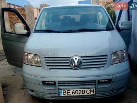 Фольксваген Transporter 2004 в Николаеве на Automoto.ua Серый Фольксваген Transporter, объемом двигателя 1.9 л и пробегом 300 тыс. км за 7200 $, фото 1 на Automoto.ua