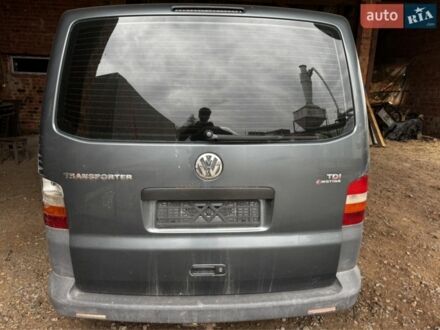 Сірий Фольксваген Transporter, об'ємом двигуна 2 л та пробігом 200 тис. км за 3200 $, фото 1 на Automoto.ua