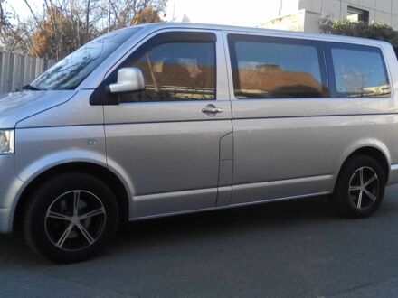 Серый Фольксваген Transporter, объемом двигателя 1.9 л и пробегом 480 тыс. км за 9500 $, фото 1 на Automoto.ua