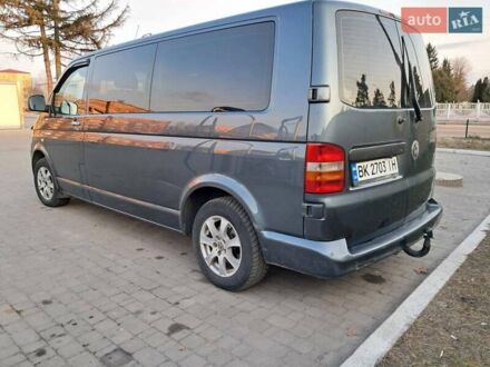 Фольксваген Transporter 2006 у Сарнах на Automoto.ua Сірий Фольксваген Transporter, об'ємом двигуна 2.46 л та пробігом 329 тис. км за 7900 $, фото 1 на Automoto.ua