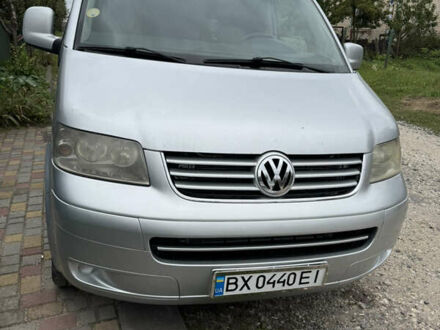 Фольксваген Transporter 2008 у Хмельницькому на Automoto.ua Сірий Фольксваген Transporter, об'ємом двигуна 2.5 л та пробігом 268 тис. км за 10000 $, фото 1 на Automoto.ua