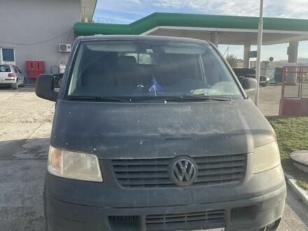 Серый Фольксваген Transporter, объемом двигателя 2.5 л и пробегом 220 тыс. км за 3800 $, фото 1 на Automoto.ua