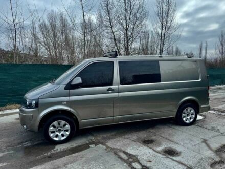 Фольксваген Transporter 2010 в Киеве на Automoto.ua Серый Фольксваген Transporter, объемом двигателя 2 л и пробегом 230 тыс. км за 13500 $, фото 1 на Automoto.ua