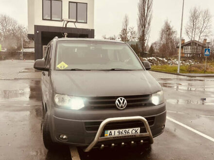 Серый Фольксваген Transporter, объемом двигателя 1.97 л и пробегом 338 тыс. км за 10700 $, фото 1 на Automoto.ua