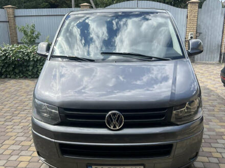 Серый Фольксваген Transporter, объемом двигателя 1.97 л и пробегом 276 тыс. км за 18500 $, фото 1 на Automoto.ua