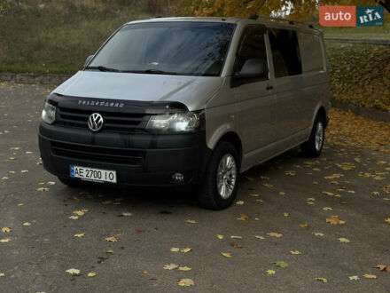 Фольксваген Transporter 2013 в Ровно на Automoto.ua Серый Фольксваген Transporter, объемом двигателя 1.97 л и пробегом 393 тыс. км за 10999 $, фото 1 на Automoto.ua