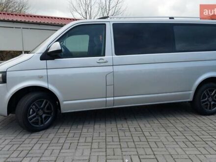 Серый Фольксваген Transporter, объемом двигателя 2 л и пробегом 235 тыс. км за 19900 $, фото 1 на Automoto.ua