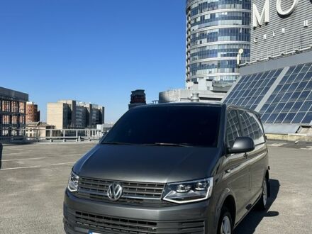 Сірий Фольксваген Transporter, об'ємом двигуна 2 л та пробігом 231 тис. км за 24000 $, фото 1 на Automoto.ua