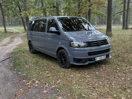 Серый Фольксваген Transporter, объемом двигателя 1.97 л и пробегом 320 тыс. км за 16999 $, фото 1 на Automoto.ua
