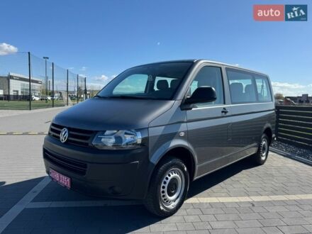 Серый Фольксваген Transporter, объемом двигателя 2 л и пробегом 332 тыс. км за 16950 $, фото 1 на Automoto.ua