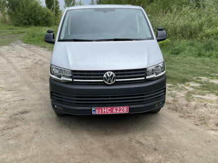 Серый Фольксваген Transporter, объемом двигателя 2 л и пробегом 204 тыс. км за 25000 $, фото 1 на Automoto.ua