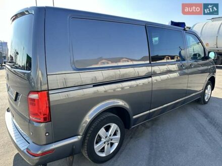 Фольксваген Transporter 2019 у Вінниці на Automoto.ua Сірий Фольксваген Transporter, об'ємом двигуна 2 л та пробігом 317 тис. км за 19500 $, фото 1 на Automoto.ua