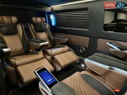 Сірий Фольксваген Transporter, об'ємом двигуна 2 л та пробігом 211 тис. км за 44700 $, фото 1 на Automoto.ua