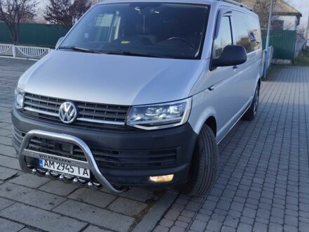 Серый Фольксваген Transporter, объемом двигателя 2 л и пробегом 220 тыс. км за 31700 $, фото 1 на Automoto.ua