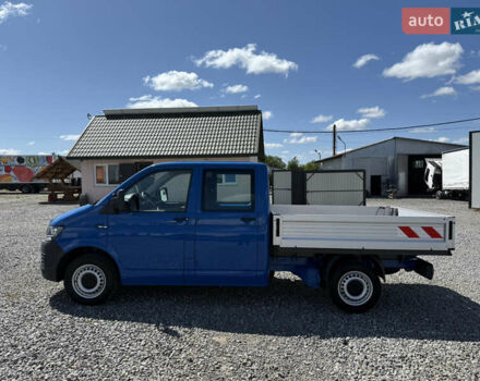 Синий Фольксваген Transporter, объемом двигателя 2 л и пробегом 124 тыс. км за 22500 $, фото 3 на Automoto.ua