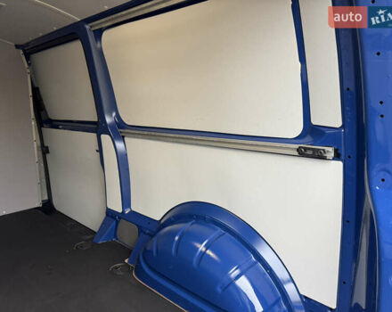 Синий Фольксваген Transporter, объемом двигателя 1.97 л и пробегом 207 тыс. км за 23999 $, фото 81 на Automoto.ua