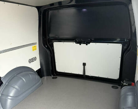 Синій Фольксваген Transporter, об'ємом двигуна 2 л та пробігом 149 тис. км за 33999 $, фото 139 на Automoto.ua