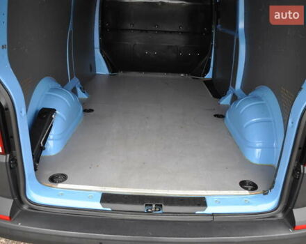 Синий Фольксваген Transporter, объемом двигателя 1.97 л и пробегом 169 тыс. км за 25500 $, фото 28 на Automoto.ua