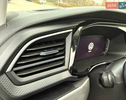 Синій Фольксваген Transporter, об'ємом двигуна 2 л та пробігом 149 тис. км за 33999 $, фото 92 на Automoto.ua