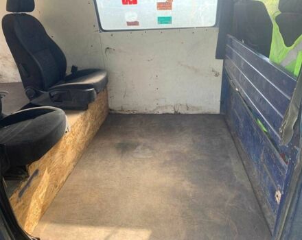 Синій Фольксваген Transporter, об'ємом двигуна 1.6 л та пробігом 400 тис. км за 1906 $, фото 3 на Automoto.ua