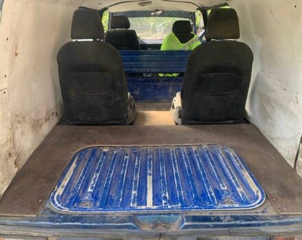 Синій Фольксваген Transporter, об'ємом двигуна 1.6 л та пробігом 400 тис. км за 1906 $, фото 7 на Automoto.ua