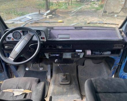 Синій Фольксваген Transporter, об'ємом двигуна 1.6 л та пробігом 400 тис. км за 1906 $, фото 1 на Automoto.ua